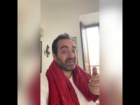 Tecnica Vocale - come si scalda il tenore GIANLUCA TERRANOVA per una diretta TV a di mattina.