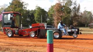 preview picture of video '5th Annual Promise Land Tractor Pull 11-16-2013 Super Trooper'