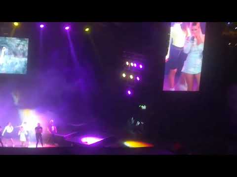 Leslie shaw  maluma en vivo telonera