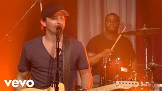 Kip Moore - Somethin&#39; &#39;Bout A Truck (Live in Nashville)
