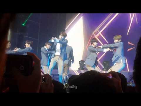 170922 Wanna One FM Singapore - Hands on me Kang Daniel Focus
