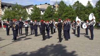 preview picture of video 'Arvika Stadsmusikkår - Nationaldagen 2009'