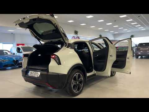 2025 Alfa Romeo Junior