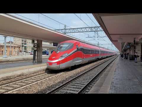 Padova: AV Frecciarossa 8418 train (Reggio di Calabria Centrale - Venezia Santa Lucia). EMU nr. 32