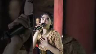 Download lagu 𝕃𝕦𝕤𝕚𝕒𝕟𝕒 𝕛𝕖𝕝𝕚𝕥𝕒||𝕡𝕒𝕪𝕦𝕟𝕘 𝕙𝕚𝕥𝕒𝕞||𝕒𝕕𝕖𝕝𝕝𝕒||𝕒𝕞𝕔 #amc #adellaterbaru mp3