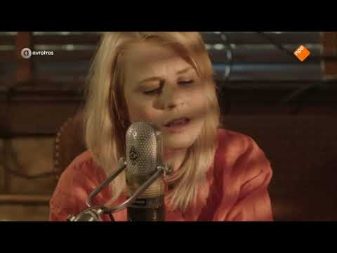 Ik geloof in geluk - Ilse DeLange & Guus Meeuwis (uit Ilse's veranda)