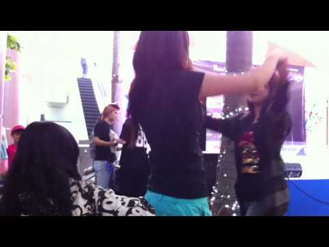 140927 GLOMY @ Dn'sing Spectrum Kalibata City backstage GLOMY cut