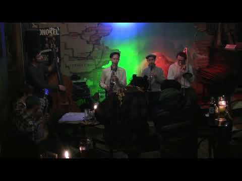 Roamer Street Rag Band Light - Thriller Rag - Part I - 08