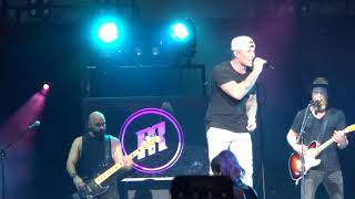 Michael Ray &quot;Fan Girl&quot; 6/9/2018