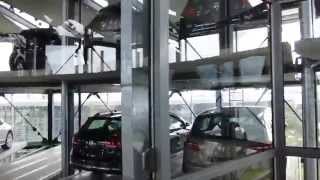 preview picture of video 'Volkswagen Autostadt Wolfsburg, Car Silo ride'