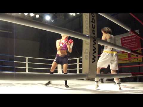 Klara Svensson vs McKenzie R1.MP4