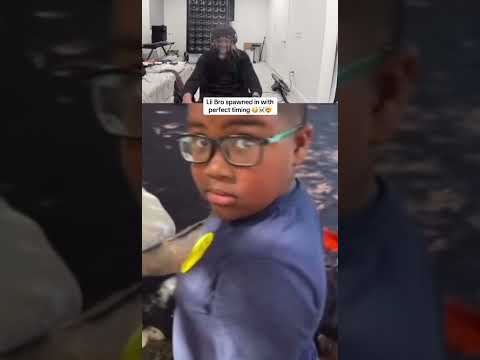 Black one?!🤨😂😂 #funny #goat #black #white #zoo