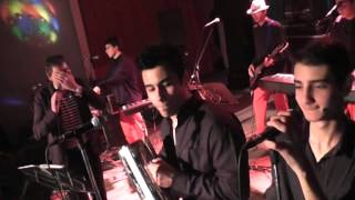 Download lagu LOS HIJOS DEL CUARTETO LOS HDC ENGANCHADOS EN VIVO LA CAJITA BAILARAS mp3 Download lagu LOS HIJOS DEL CUARTETO LOS HDC ENGANCHADOS EN VIVO LA CAJITA BAILARAS mp3