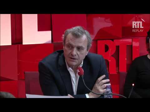 Stéphane Bern reçoit Jean-Charles de Castelbajac dans A la bonne heure partie 1 du 16 03 15 - RTL