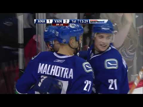 Anaheim Ducks vs Vancouver Canucks 12/8/10