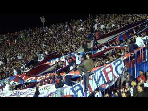 "San Lorenzo 1 Banfield 0 Después del gol, y delirio al final del partido.." Barra: La Gloriosa Butteler • Club: San Lorenzo