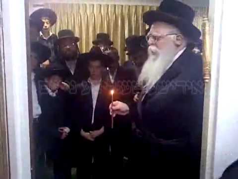 Chanukah 5773 With Shatz - Viznitz Rebbe