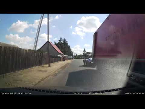 Wtargnięcie na jezdnię podczas rozładunku - Radomicko