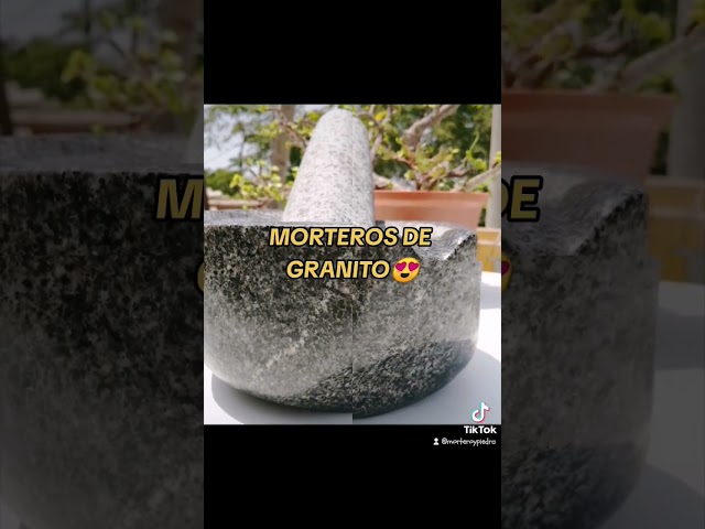Vídeo relacionado con Xpieoyrm Acero Inoxidable Mortero Cocina Juegos de Mortero y Mano, Mortero Cocina con base antideslizante, juego manual de mortero y maja, para Moler Especies, Hierbas,Medicamentos u Otras Sustancias