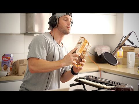Ableton Live Looping Performance in Kitchen | Anton Lock