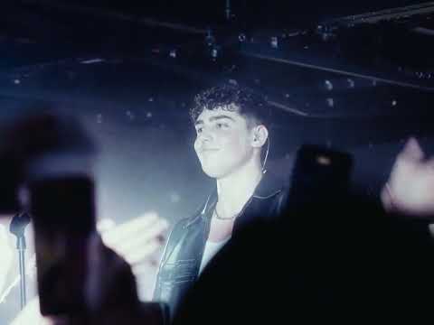 Oliver Cronin - Burning House (Official Music Video)