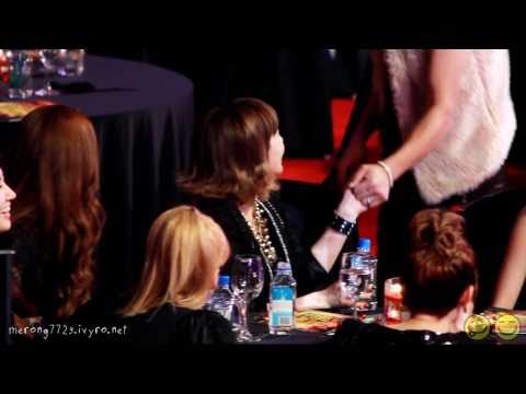 [Fancam] SNSD Taeyeon and DJ Doc @ 101209 Golden Disk Awards