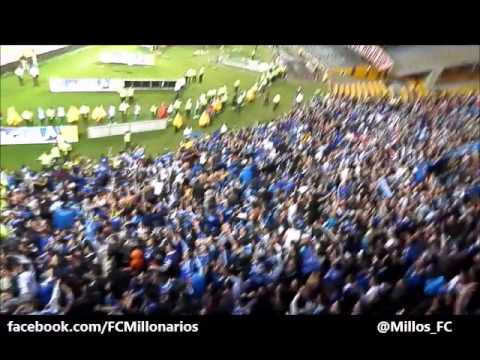 "Millonarios eliminó a Santa Fe - Comandos Azules #13 celebrando" Barra: Comandos Azules • Club: Millonarios