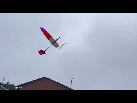 Astrid 2m F3-RES / F3L - flying RC RES glider below the mist