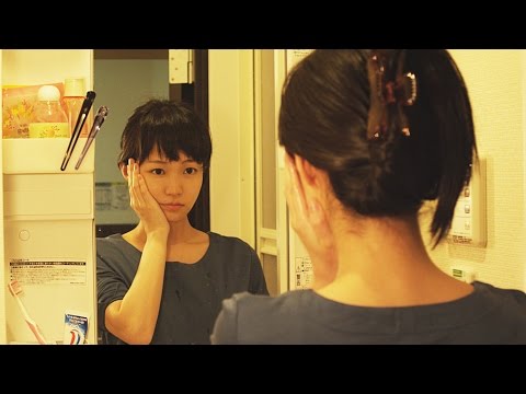 誰もがさまざまな過去を抱えています！映画『色あせてカラフル』予告編