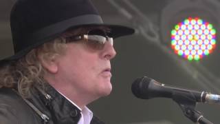 Ian Hunter   Saturday GigsLifeAll The Young Dudes   Medley  Isle Of Wight 2013  Festivo