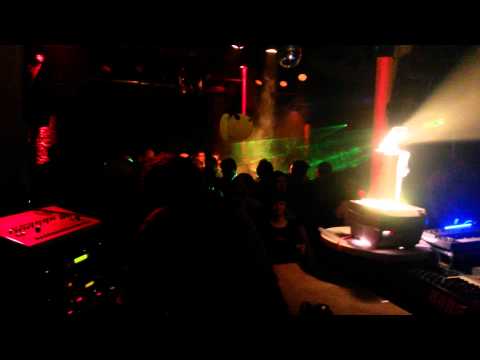 we call it acid  LIVE ANALOG DEVICES 29/11/2014 BODEGA