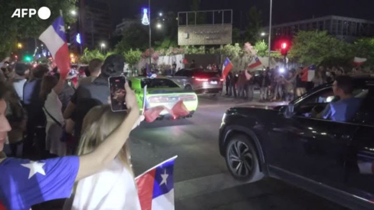 Cile: Kast e' il nuovo presidente, scatta la festa a Santiago