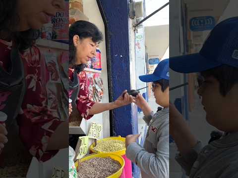 Pensó que no lo iba a descubrir 🤭 #doñapaz #humor #atencionalcliente #comedia