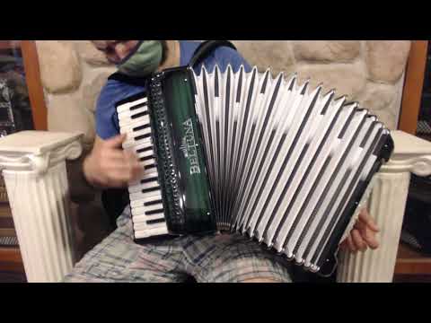 BELTSTUIII3072GS - Green Shadow Beltuna Studio III Piano Accordion LMM 30 72 $4999