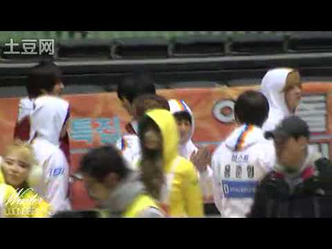 [fancam] junseung moment - Hyunseung jealous Junhyung ?.avi