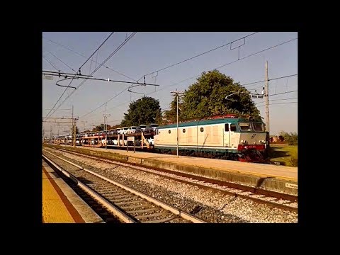 E.652.006 sul MRI Tarvisio - Piedimonte + carri bisarca (SITFA) con auto Fiat 500 e Lancia Y