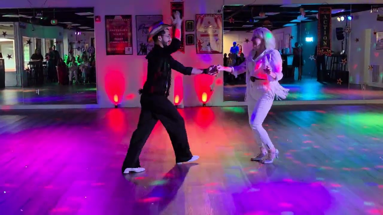 Swing Show by Leslie & Davy📍 Spotlight Night 2026