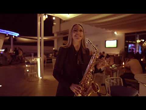 DUBAI FEMALE SAX