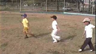 preview picture of video 'Practicas en la PLB  Jesús Enrique Lossada - Tee ball baseball practice'