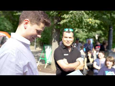 Symultana arcymistrza Zbigniewa Paklezy