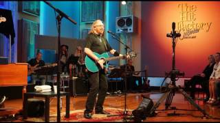 Barry Gibb - Blowin&#39; A Fuse  2016