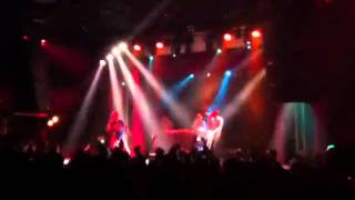 Raggasonic en Barcelona, Légalisez La Ganja