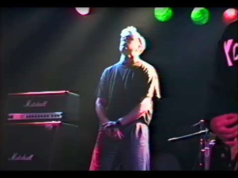 A CHORUS OF DISAPPROVAL [1.20.1990] Reseda, CA
