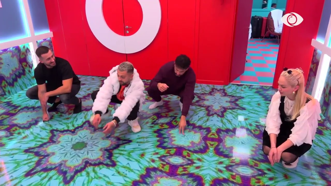 Momente gazmore në shtëpi/ Gjesti, Aldo dhe Jozi bëjnë gara ndërkohë që luajnë “Vigani-Shkurtabiqi”