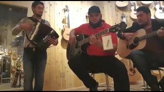 EL COMPA TONY Y SU TUBA NORTEÑA-TUS DESPRECIOS