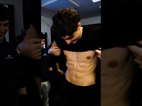 Fernanfloo reaccionó a los abdominales de Plex y quedó en shock 💀🔥 #Plex #LaVeladaDelAño6