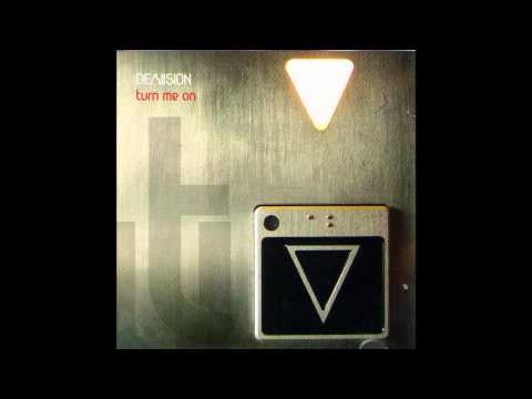 Videoclip de Turn Me On (Delobbo Mix 132) — De/Vision