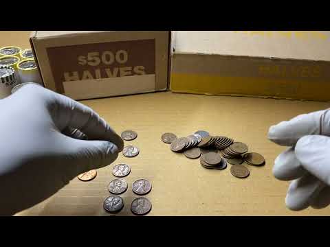 Unwrapping a “Sealed Wheat Cent roll 1909-1958” & I found some unexpected dates and styles! 🤩