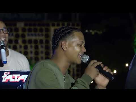 DALVIN LA MELODIA - CANTANDO SUS ÉXITOS EN VIVO CON DJ TALTARO & SUENALA MIKEY / MIX DE #bachata 🎤 🥃