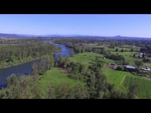 Flying over Willamette River, Oregon